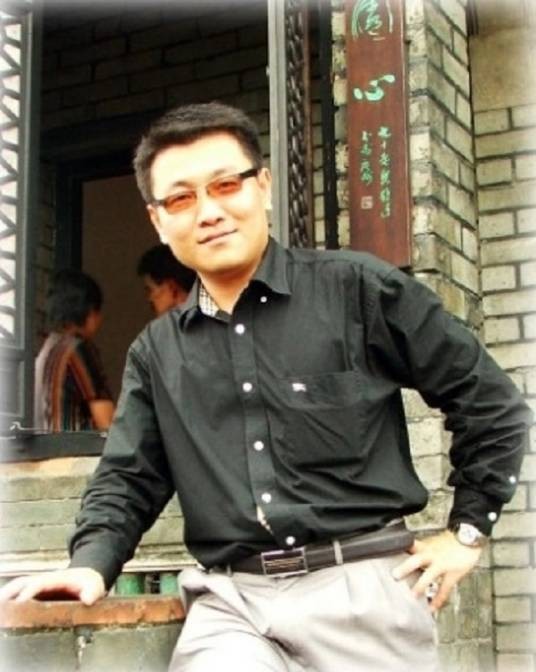 师建平(鑫城房地产开发集团有限责任公司总经理)