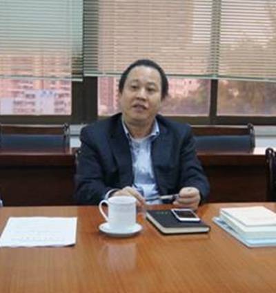 周小川（广东省中山市环境保护局原党组书记、局长）