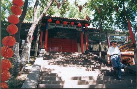 清泉寺(新疆自治区旅游景区)