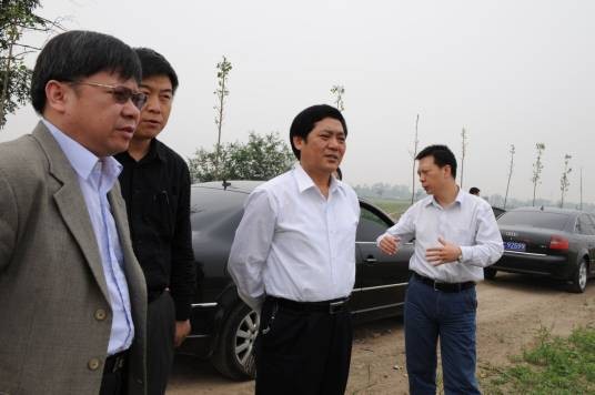 华明(南京师范大学影视艺术研究所所长)