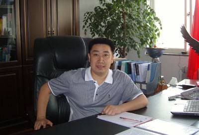 朱俊峰(青岛华尔文理学院院长)