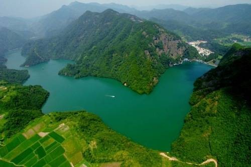 西岩（浙江诸暨西岩）