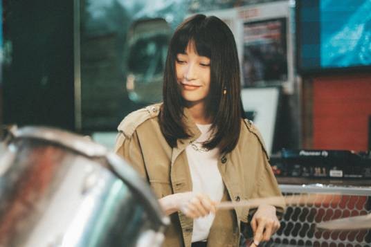 唐熙(女性都市情感话题剧《夜色暗涌时》中的角色)
