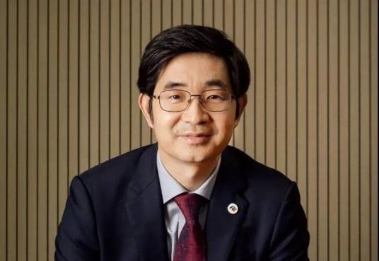 李军旗（基准精密工业（惠州）有限公司董事长、富士康工业互联网股份有限公司非独立董事）