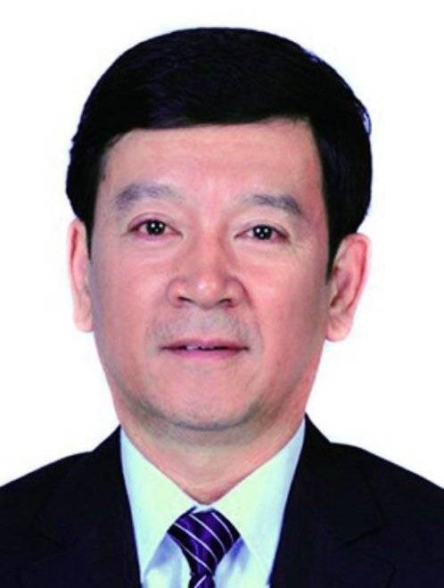 王伟（内蒙古自治区党委统战部原常务副部长）