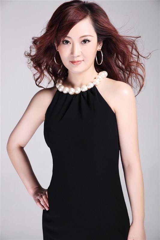 杨佳宁(中国内地女演员、北京风华再现文化传播有限公司董事长)