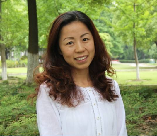 李莫愁(东华大学硕士生导师)
