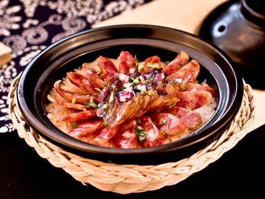 煲仔饭（菜肴）