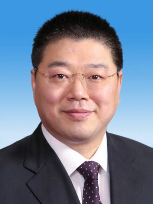 汤亮(第十四届全国人大代表,全国工商联副主席,奥盛集团董事长)