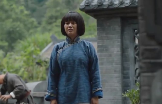 玉凤（电视剧《燃烧大地》里的角色）
