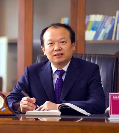 何建新(成都信息工程大学党委副书记、校长)
