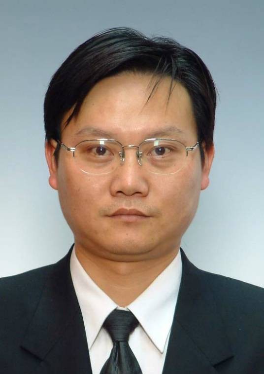 宋航（上海市第一中级人民法院审委会委员）