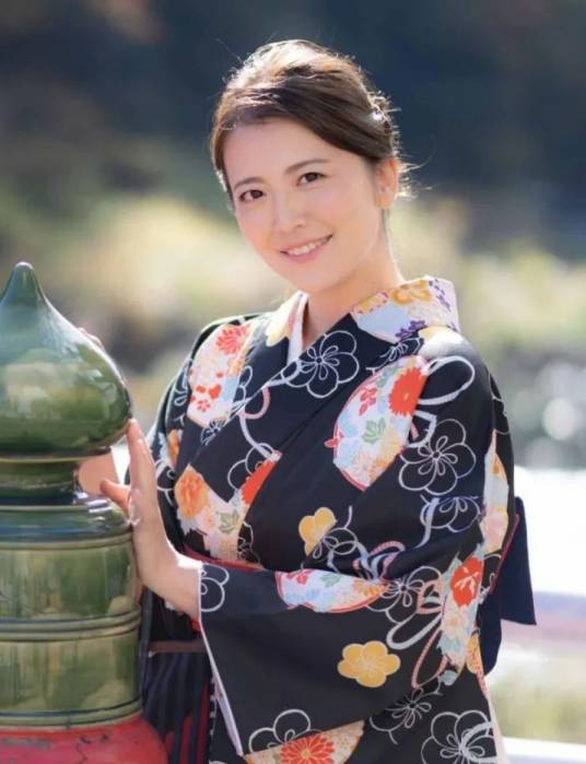 木下凛凛子