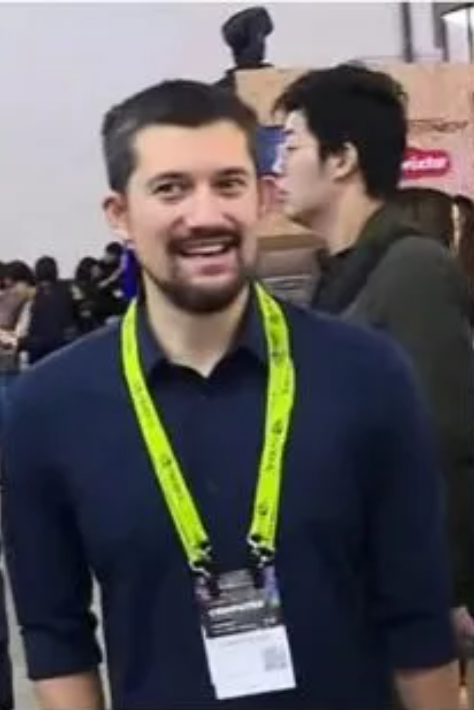 黄胜斌（英伟达创始人黄仁勋儿子）