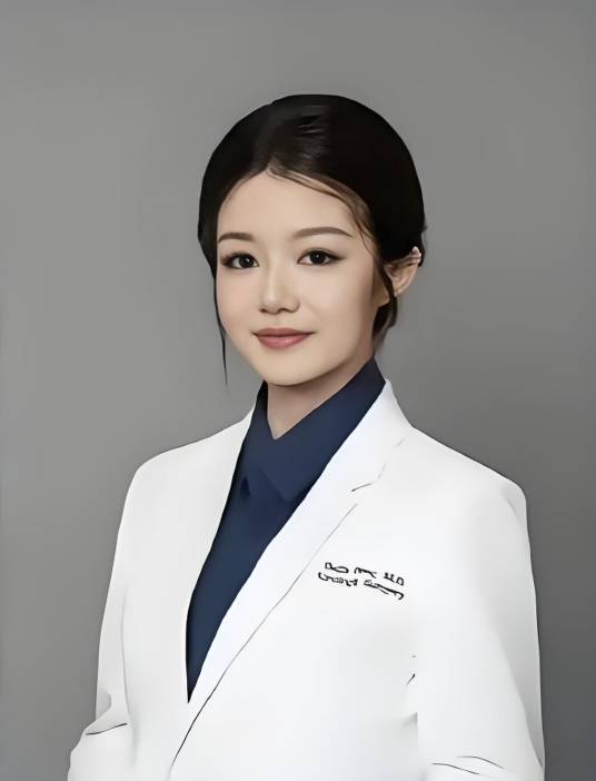 董袭莹