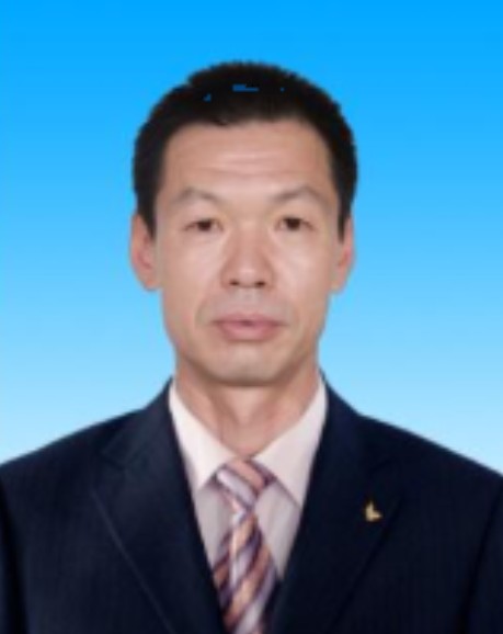 何洲（内蒙古自治区包头稀土高新区党工委委员、公安局局长）