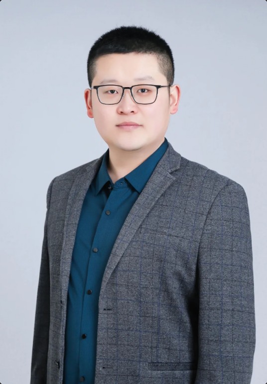 张鑫鑫（泽琳心理创始人）