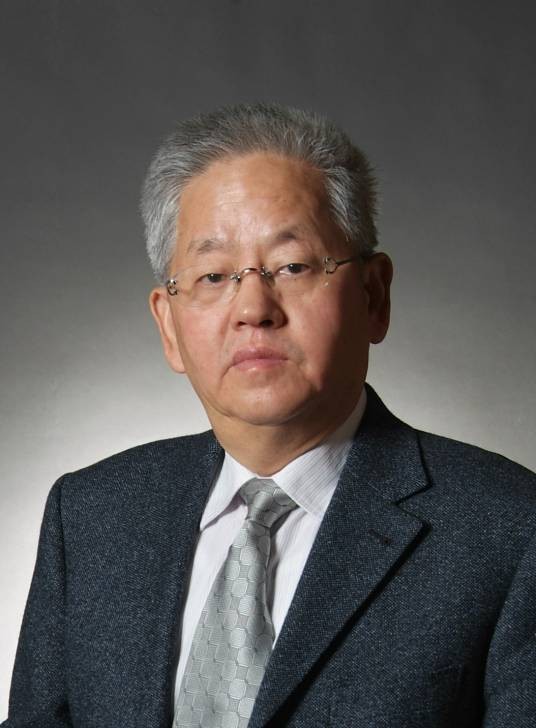 邱贵兴（中国工程院院士、骨科学家）