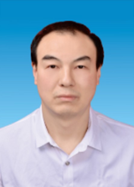 袁家军（四川省巴中市通江县招商引资局党组成员、县投资促进对外联络中心主任）