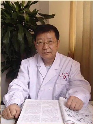孔德明（贵州省人大教育科学文化卫生委员会原副主任）