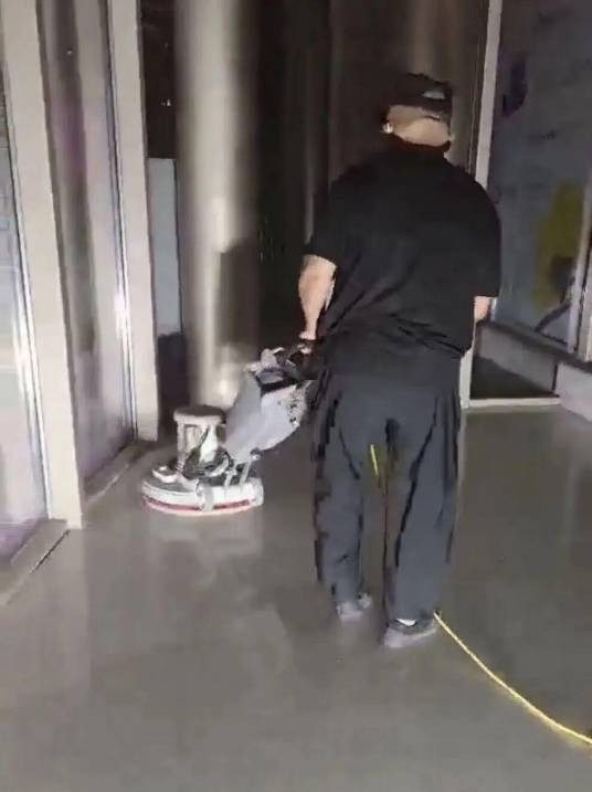 2025年临沂男子热射病身亡事件