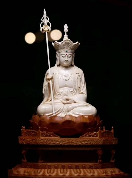 地藏像（佛教四大菩萨之一的地藏菩萨造像）