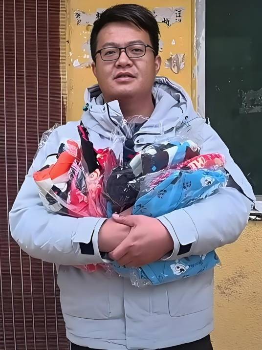 老谭和酸菜的故事