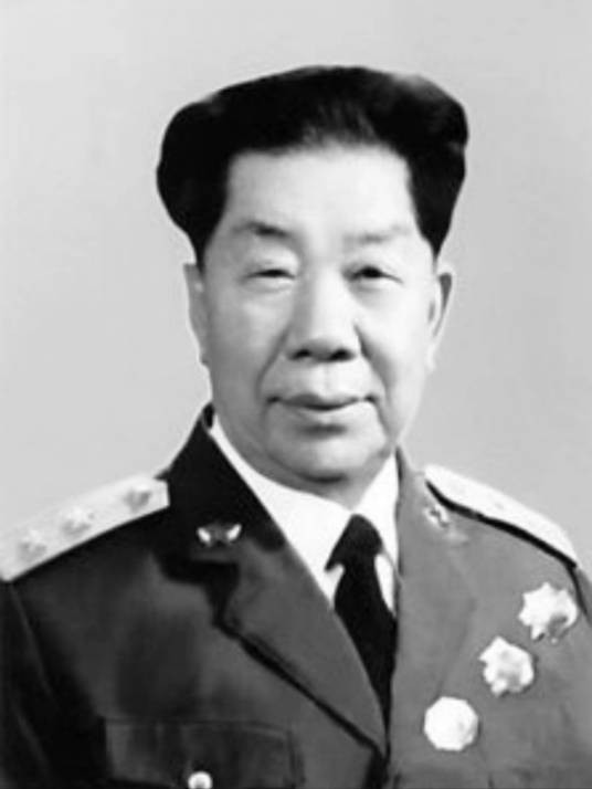 赵昭(正兵团职离休干部、南京军区空军原政治委员)
