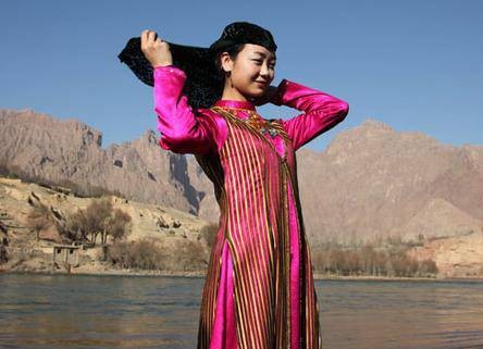 撒拉族服饰