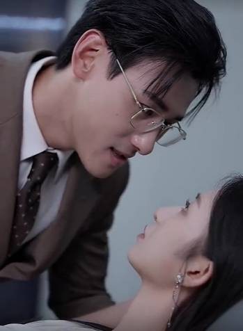 爱在日落时（2024年杨晨、李悦暄主演微短剧）