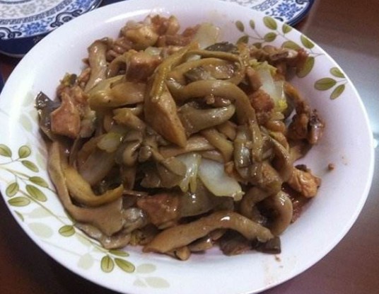 肉炒平菇