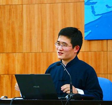张志宏（上海社科院哲学所研究员、上海周易研究会第三届理事会会长）
