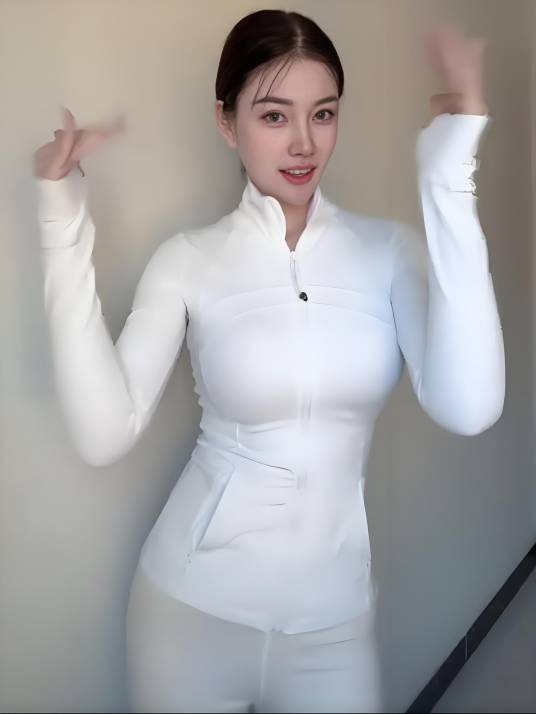 是张圆圆