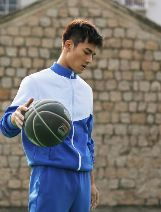 张漾（电视剧《左耳》男主角）