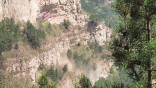 5·2山西恒山景区落石砸伤游客事故