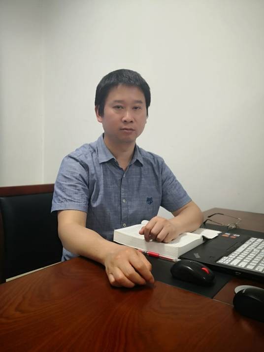 冯德兵（杭州师范大学外国语学院教授）