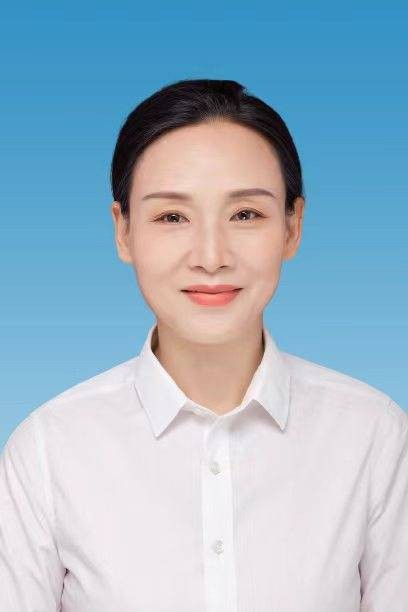 魏芳（湖南省长沙市芙蓉区科学技术局党组书记）