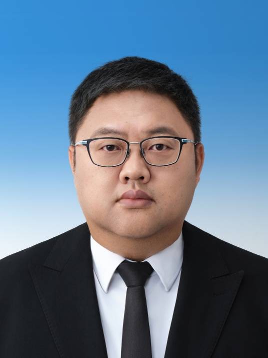 吕维峰（黑龙江省哈尔滨市道外区监委委员）