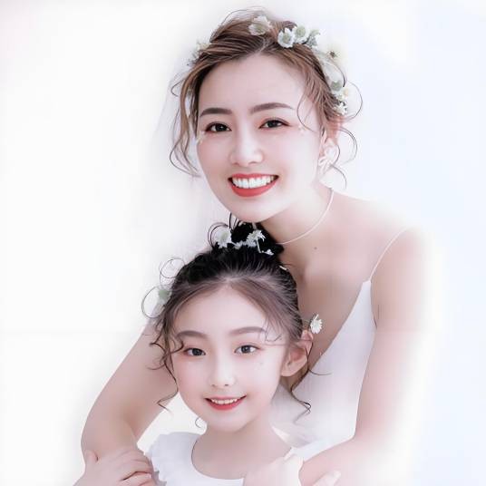 张嘉懿JiAYI