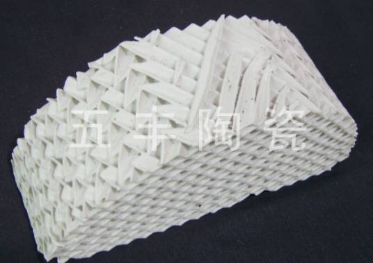 陶瓷波纹板