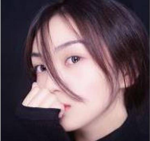 乱室佳人郑女士