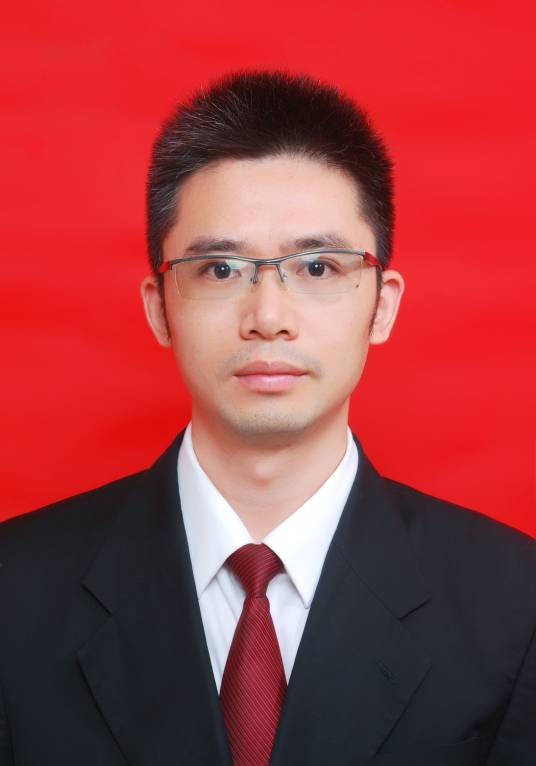 李绪勇（重庆市大足区龙石镇党委委员、人大主席）