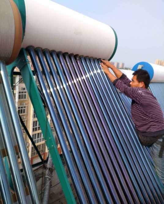 太阳能热水器清洁