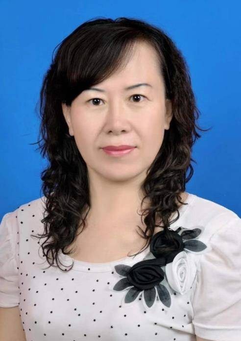 王霞（内蒙古自治区阿拉善盟科学技术协会主席）