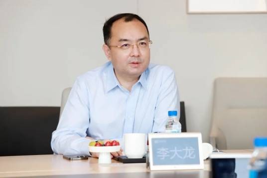 李大龙（广州银行股份有限公司董事长）