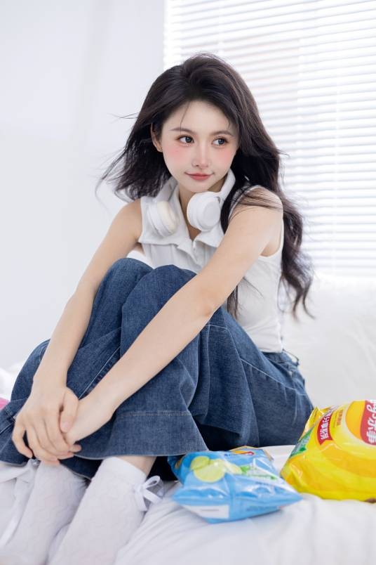夏楠（中国内地影视演员、自媒体创作者）