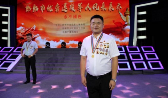 张金豹（邯郸市人大代表、大名县退役军人就业创业促进会会长、大名县金戈公益创始人、河北航牌线缆有限公司总经理）