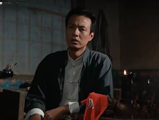 胡文玉（战争爱情剧《战斗的青春》中的角色）