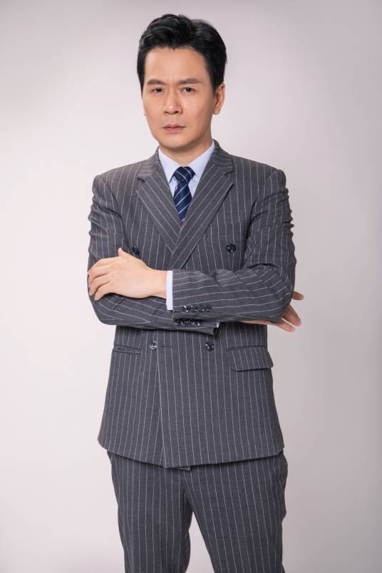 秦海（中国内地男演员、主持人）