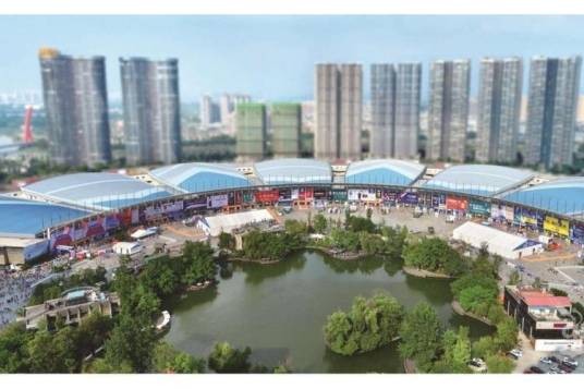 成都世纪城新国际会展中心（四川省成都市高新区的会展中心）